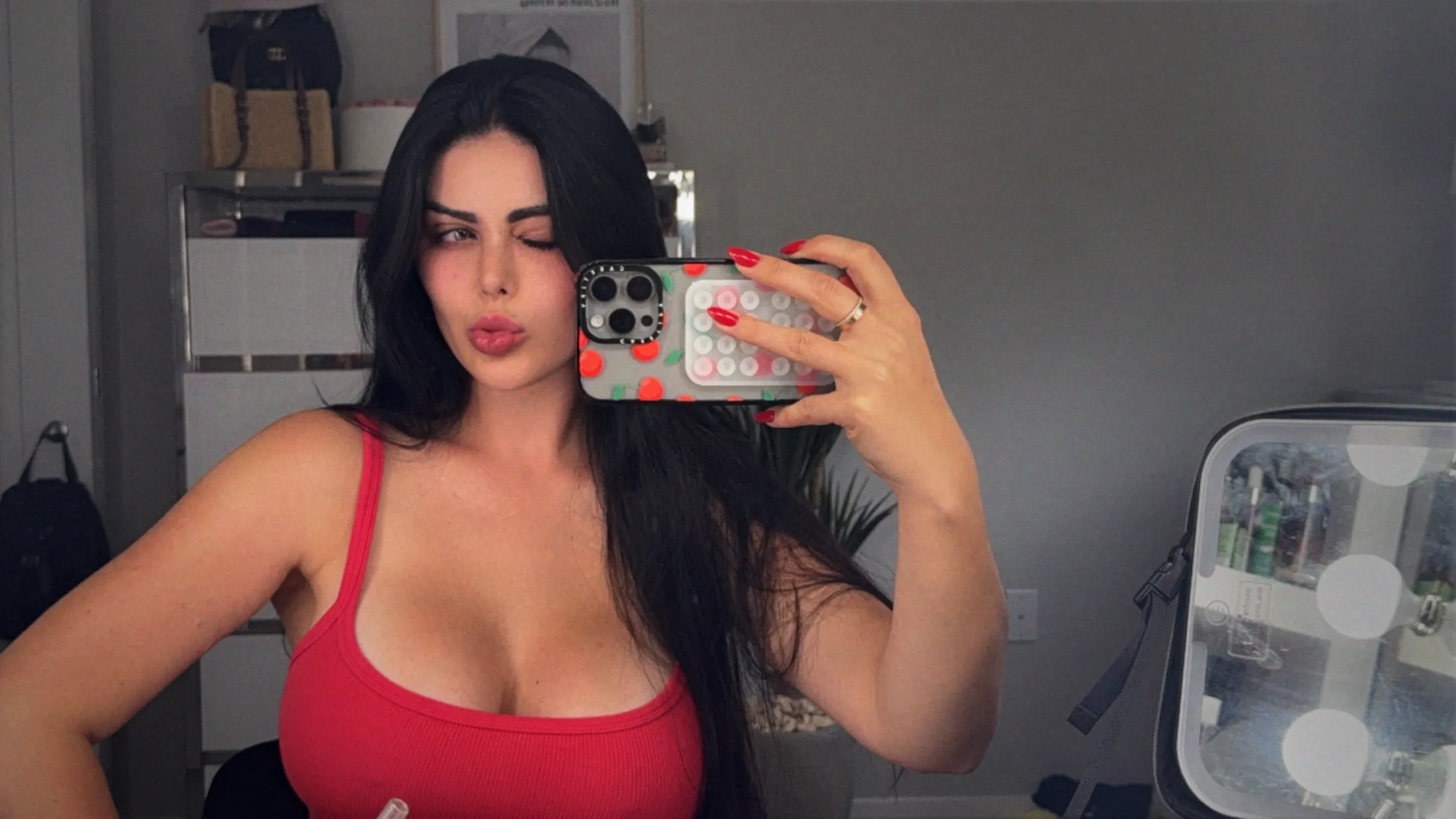 Katy Jo Raelyn (@katyjoraelyn) gallery photo 5