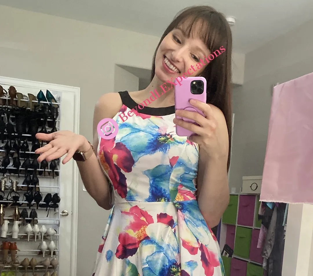 Lexi Luna (@lexiluna) gallery photo 2