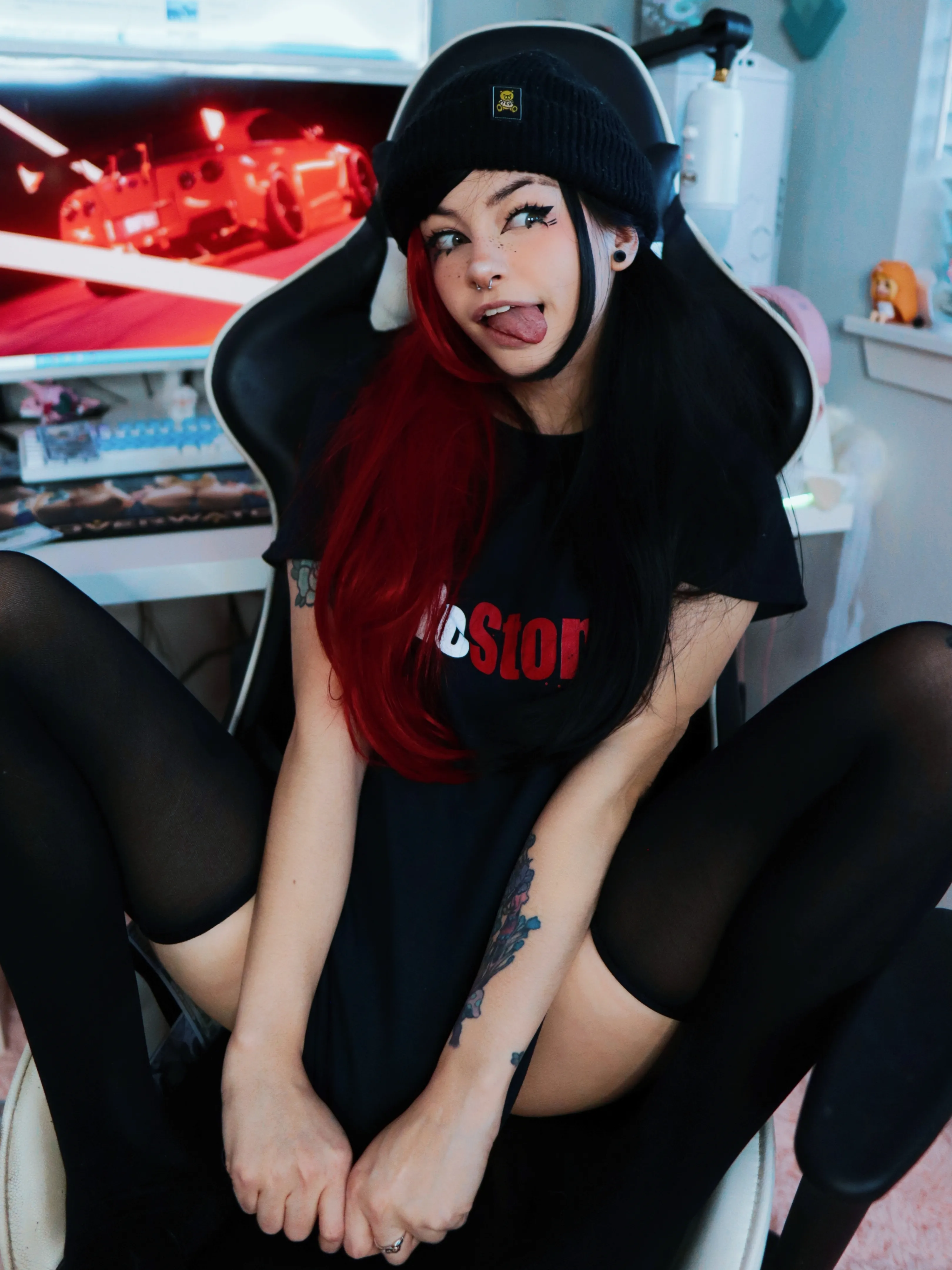 Rusty Fawkes (@rustyfawkes) gallery photo 6