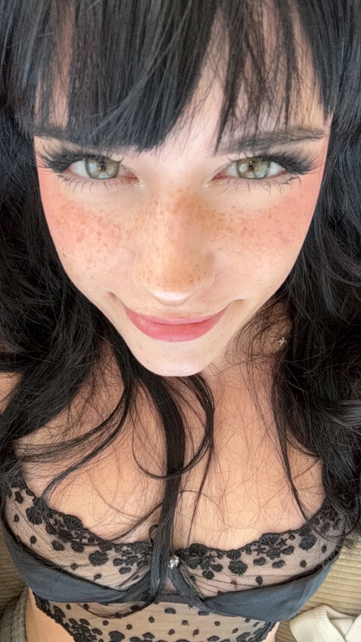 katie hortons (@soogsx) gallery photo 1
