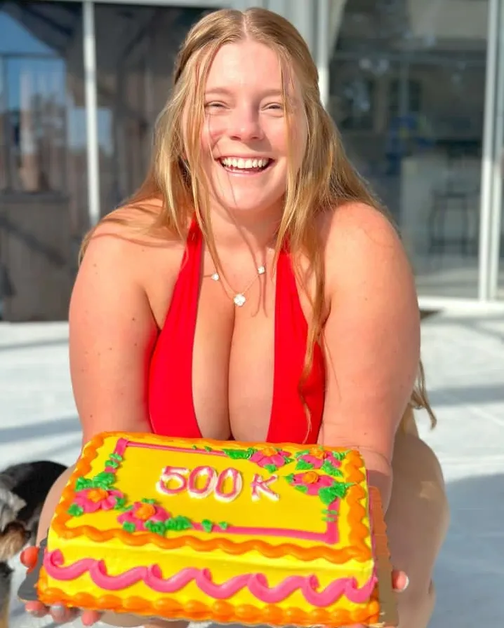 Miranda Blakeslee (@themirandaaffect) gallery photo 5